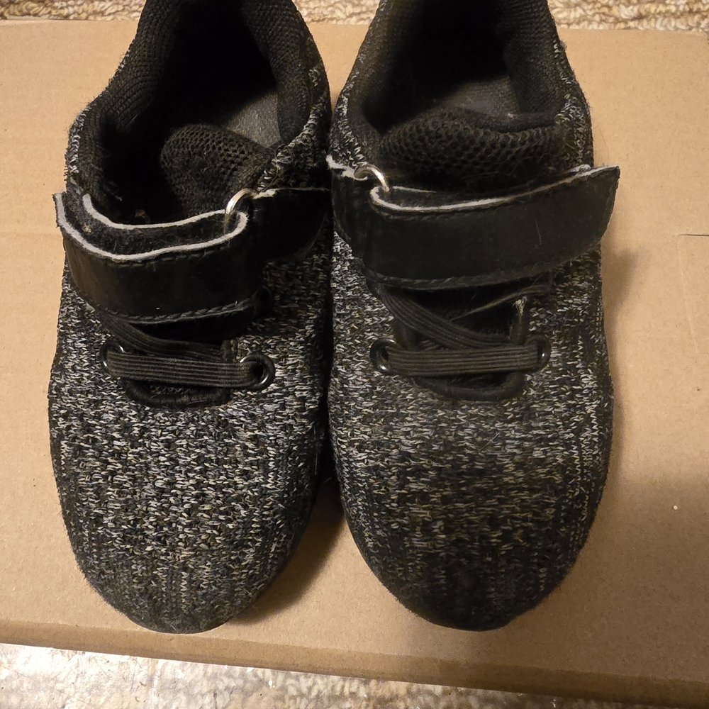 Rivalry Threads Black and Gray Kids Sneakers